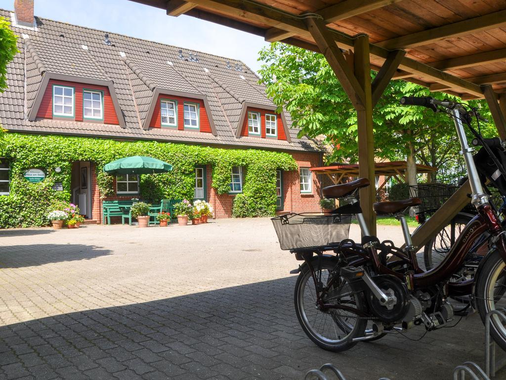Haus Am Deich Apartment Utersum Exterior photo