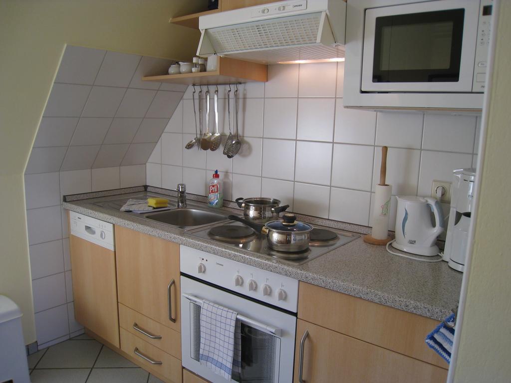 Haus Am Deich Apartment Utersum Exterior photo